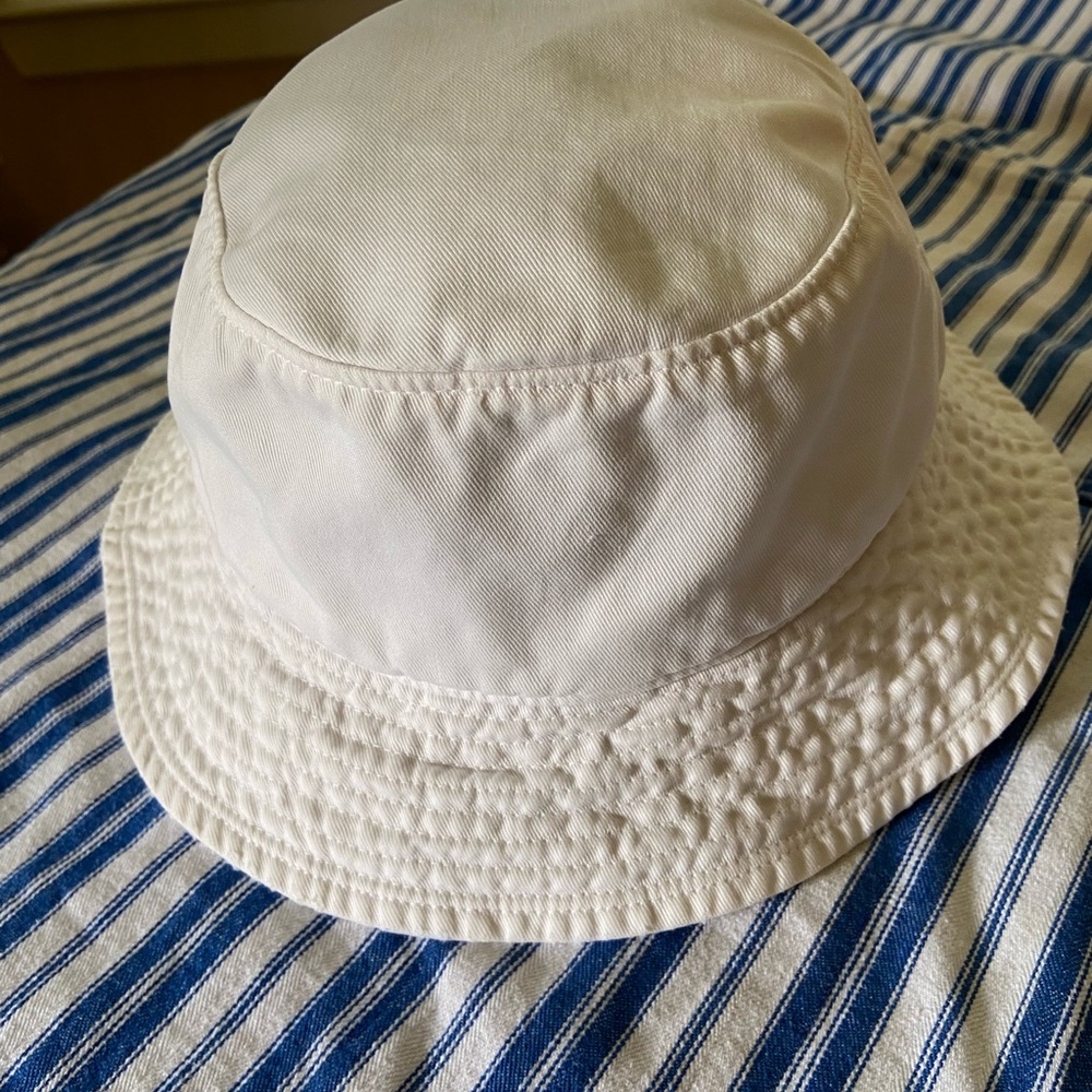 Polo by Ralph Lauren Red and White Hat with American Flag - Picture 2 of 10